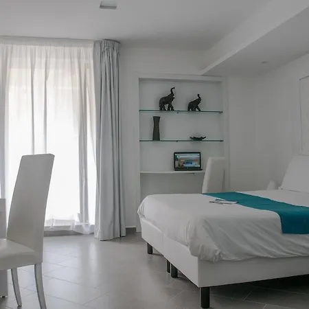 Hotel Tasso & 3*