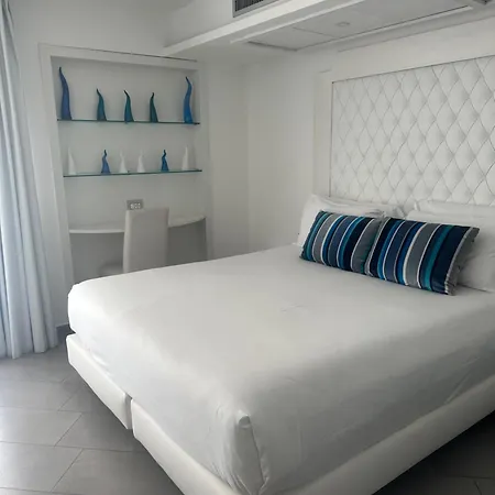 Tasso & Hotel