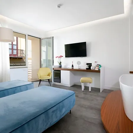 Tasso & Hotel 3*