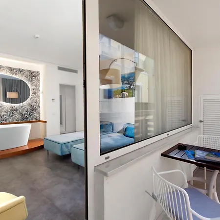 Tasso & Hotel 3*
